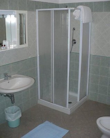 Imagen de la habitación del Hotel Ariston Imperial. Foto 13