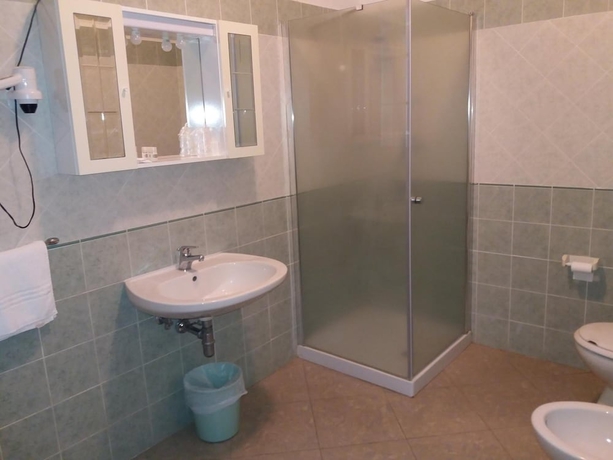 Imagen de la habitación del Hotel Ariston Imperial. Foto 16
