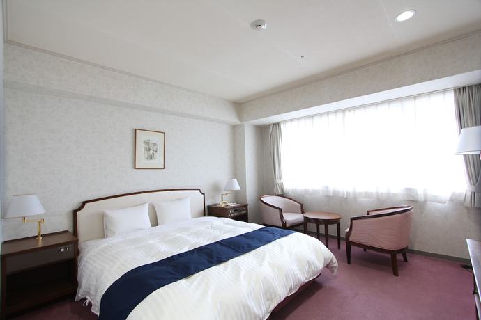 Imagen de la habitación del Hotel Ariston Kobe. Foto 3