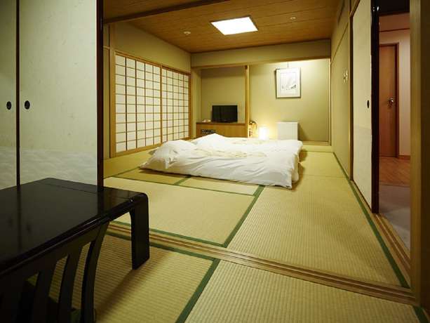 Imagen de la habitación del Hotel Ariston Kobe. Foto 11