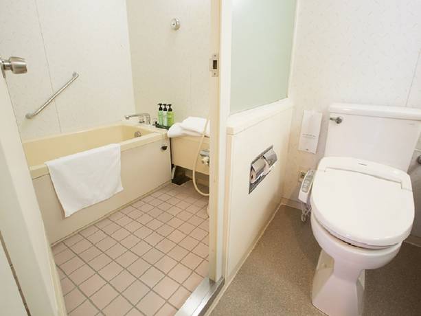 Imagen de la habitación del Hotel Ariston Kobe. Foto 12