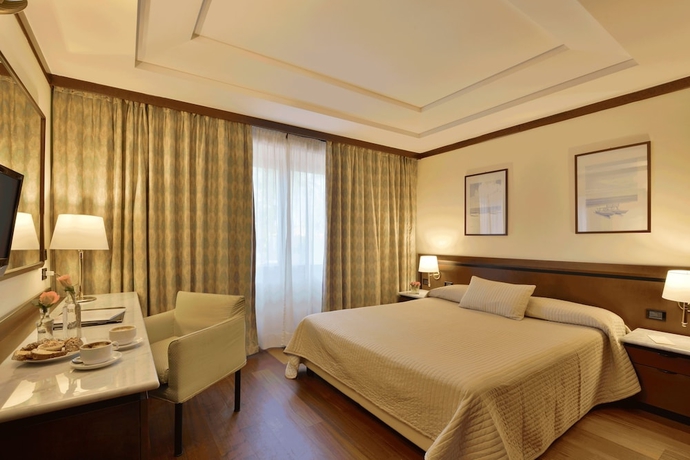 Imagen de la habitación del Hotel Ariston, Laura. Foto 11