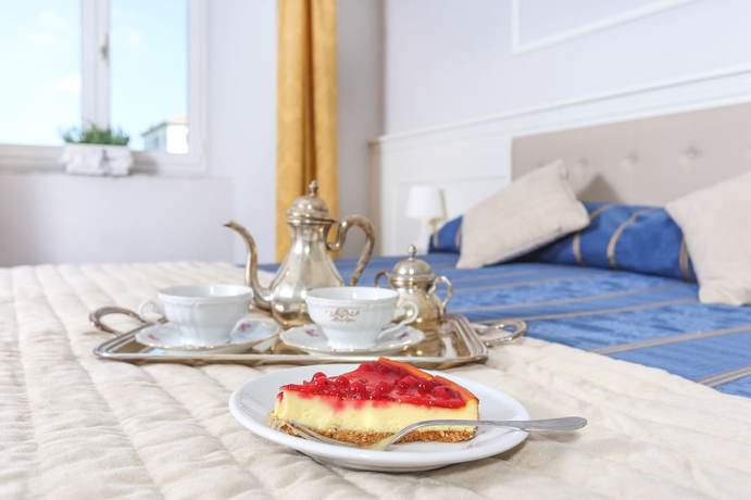 Imagen de la habitación del Hotel Ariston, Livorno. Foto 4