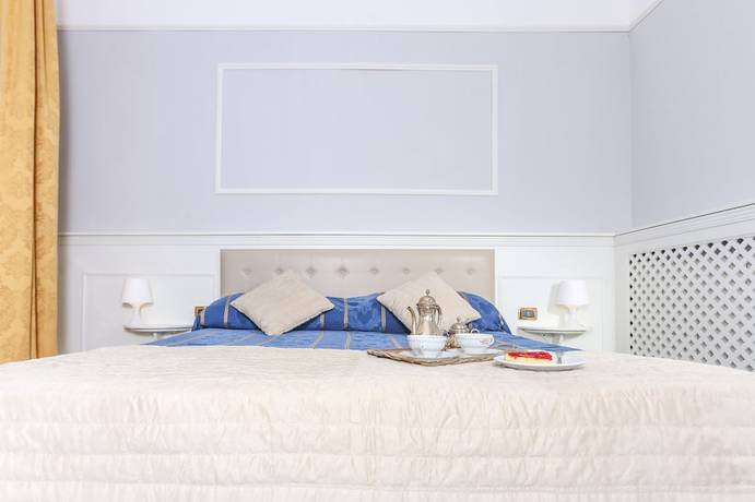 Imagen de la habitación del Hotel Ariston, Livorno. Foto 11