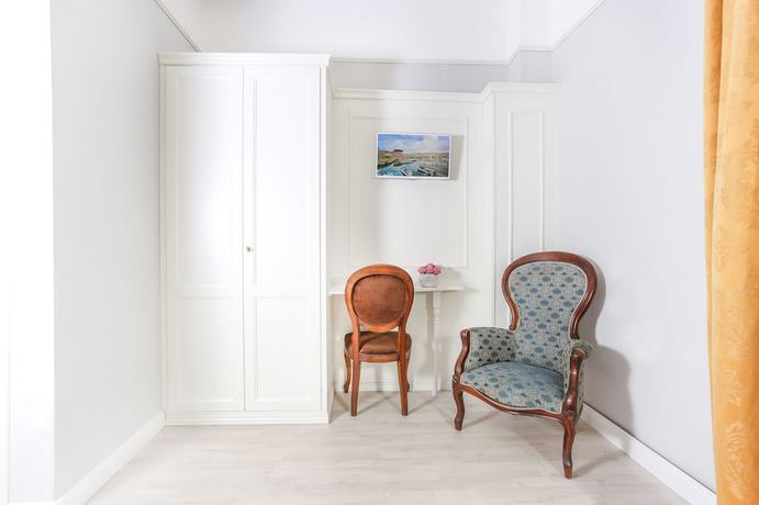 Imagen de la habitación del Hotel Ariston, Livorno. Foto 12