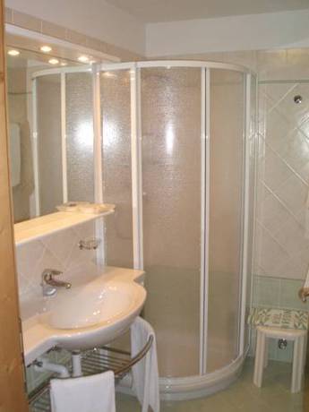 Imagen de la habitación del Hotel Ariston, Madonna di Campiglio. Foto 3