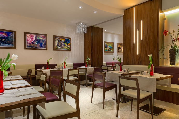 Imagen del bar/restaurante del Hotel Ariston, Milán. Foto 5