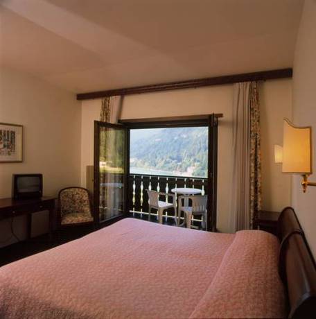 Imagen de la habitación del Hotel Ariston, Molveno. Foto 7
