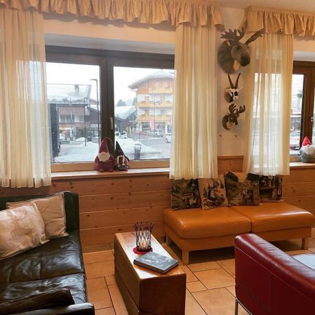Imagen de la habitación del Hotel Ariston, Patascoss. Foto 5