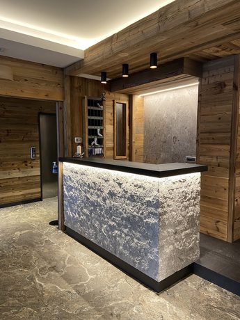Imagen de los interiores del Hotel Ariston, Patascoss. Foto 17