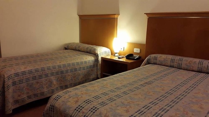 Imagen de la habitación del Hotel Ariston, Rosario. Foto 10