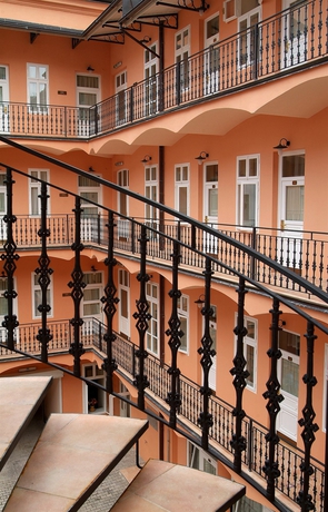 Imagen de los exteriores del Hotel Ariston and Ariston Patio. Foto 12