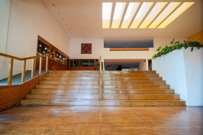 Imagen de los interiores del Hotel Aristos Cuernavaca. Foto 16