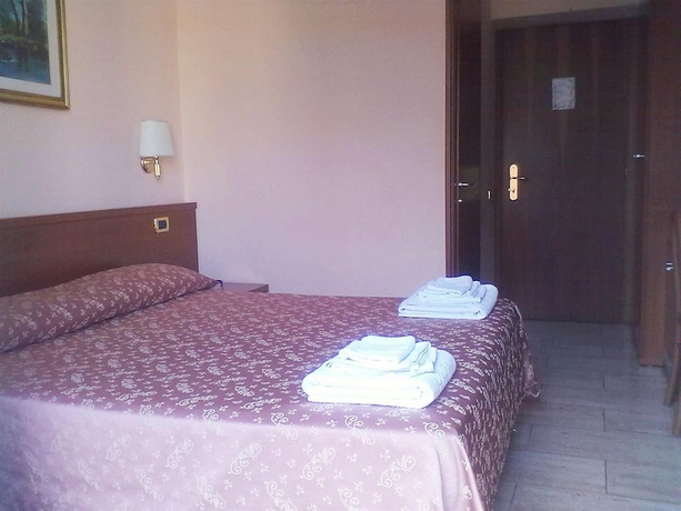 Imagen de la habitación del Hotel Aristotele. Foto 4