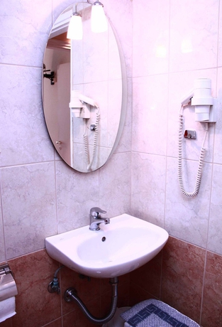 Imagen de la habitación del Hotel Aristoteles. Foto 5