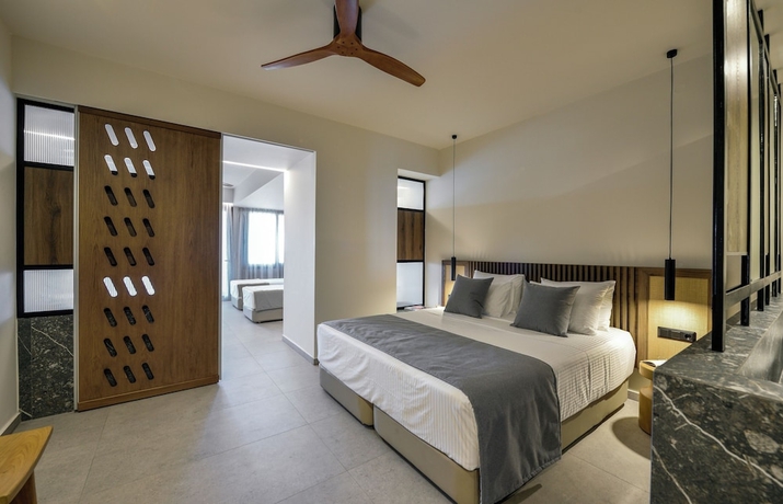 Imagen de la habitación del Hotel Aristoteles Holiday Resort and Spa. Foto 2