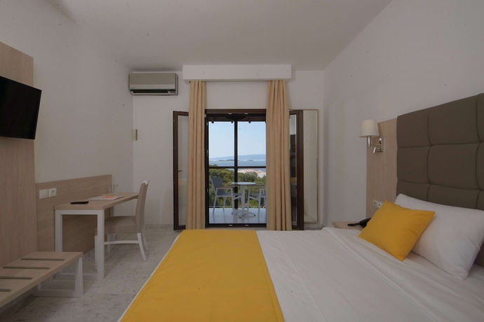 Imagen de la habitación del Hotel Aristoteles Holiday Resort and Spa. Foto 3
