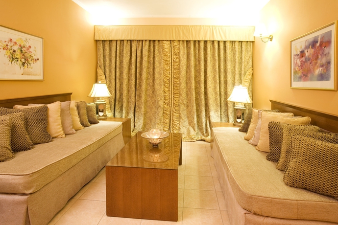 Imagen de los interiores del Hotel Ariti Grand Corfu. Foto 11