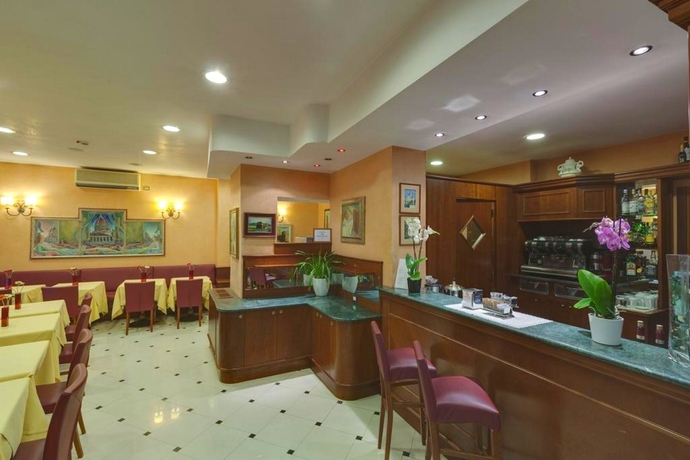 Imagen general del Hotel Arizona, Florencia. Foto 7