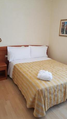Imagen de la habitación del Hotel Arizona, Lignano Sabbiadoro. Foto 5