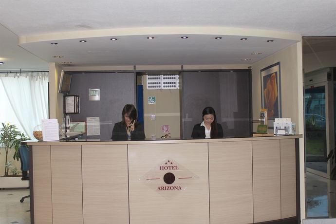 Imagen de los interiores del Hotel Arizona, Milán. Foto 10