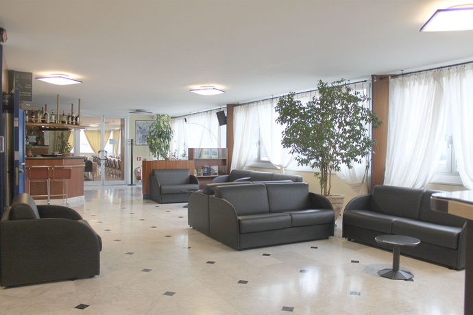 Imagen de los interiores del Hotel Arizona, Milán. Foto 11