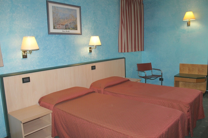 Imagen de la habitación del Hotel Arizona, Milán. Foto 5