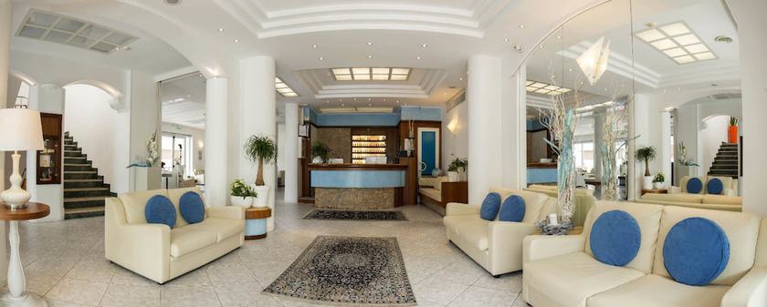 Imagen de los interiores del Hotel Arizona, Riccione. Foto 20