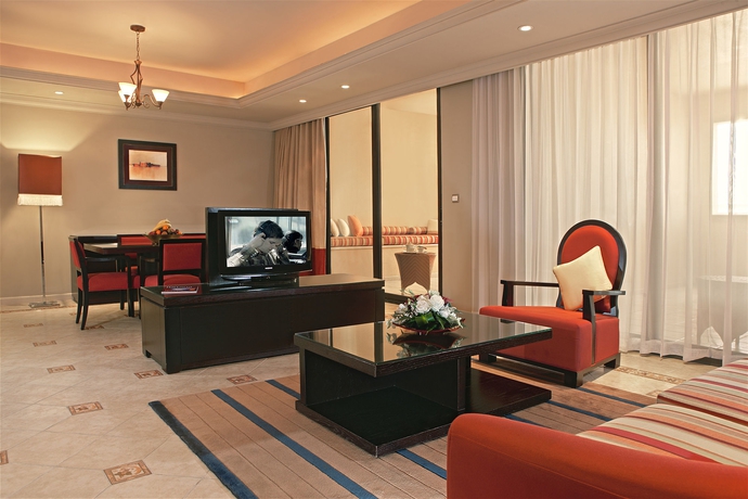 Imagen de los interiores del Hotel Arjaan By Rotana Dubai Media City. Foto 8