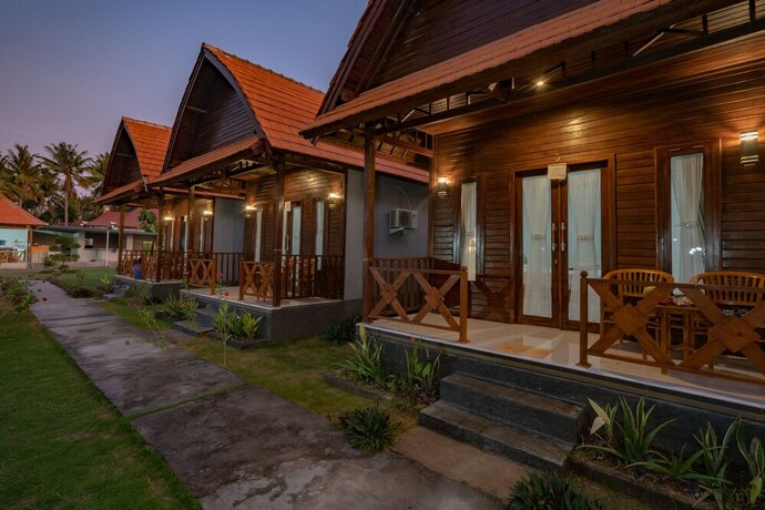 Imagen de los exteriores del Hotel Arjuna Bungalow. Foto 38
