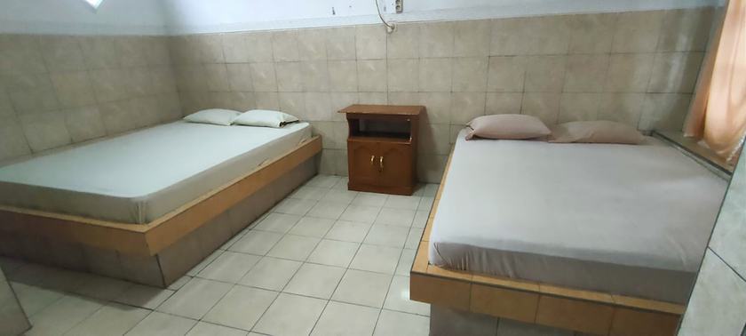Imagen de la habitación del Hotel Arjuna Sari Bandungan. Foto 8