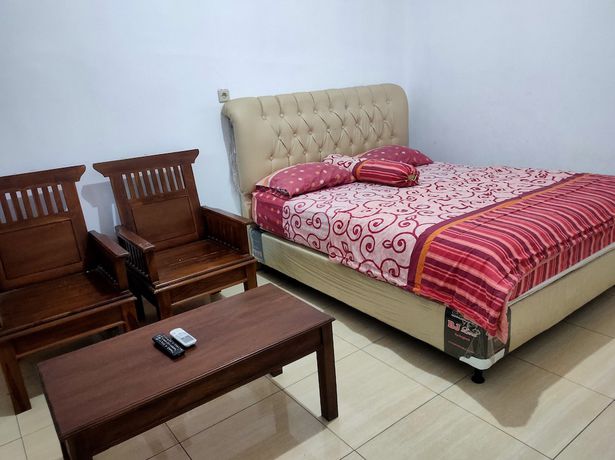 Imagen de la habitación del Hotel Arjuna Sari Bandungan. Foto 12