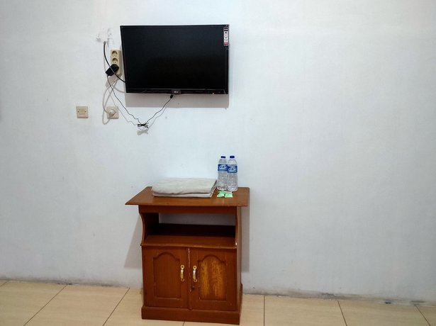 Imagen de la habitación del Hotel Arjuna Sari Bandungan. Foto 14