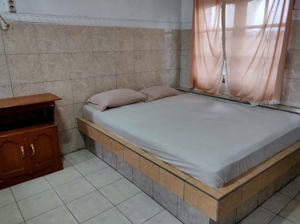 Imagen de la habitación del Hotel Arjuna Sari Bandungan. Foto 17