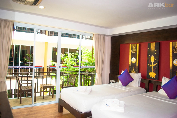Imagen de la habitación del Hotel Ark Bar Beach Resort. Foto 2