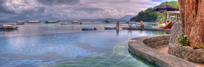Imagen de la piscina del Hotel Ark Bayz Suites. Foto 14