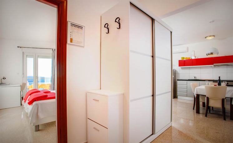 Imagen de la habitación del Hotel Ark Beach. Foto 9