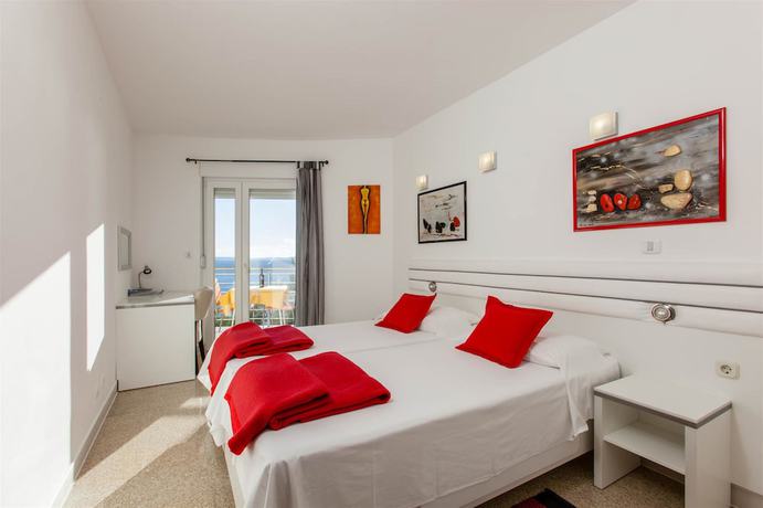 Imagen de la habitación del Hotel Ark Beach. Foto 13