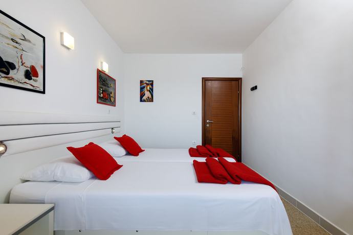 Imagen de la habitación del Hotel Ark Beach. Foto 18