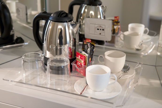 Imagen del bar/restaurante del Hotel Ark. Foto 2