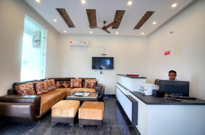 Imagen de los interiores del Hotel Ark Of Avalon. Foto 35