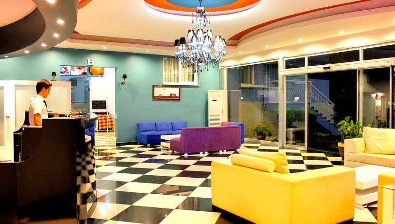 Imagen de los interiores del Hotel Ark Suite. Foto 11