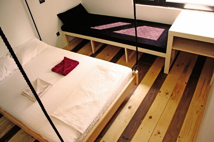 Imagen general del Hotel ArkaBarka Floating Hostel and Apartments. Foto 6
