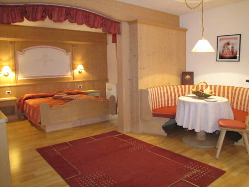 Imagen de la habitación del Hotel Arkadia, Burj&eacute;. Foto 12