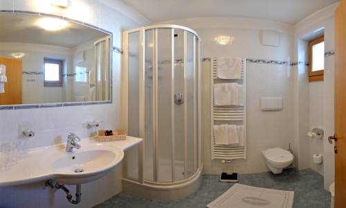 Imagen de la habitación del Hotel Arkadia, Burj&eacute;. Foto 16