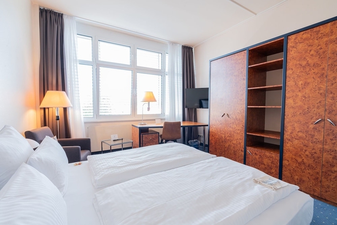 Imagen de la habitación del Hotel Arkadia, Friedrichsdorf. Foto 13
