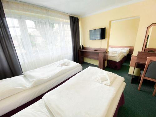Imagen de la habitación del Hotel Arkadia, Kielce. Foto 18