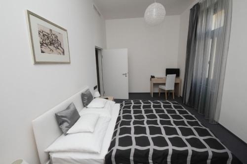Imagen de la habitación del Hotel Arkadia, Pecs. Foto 6