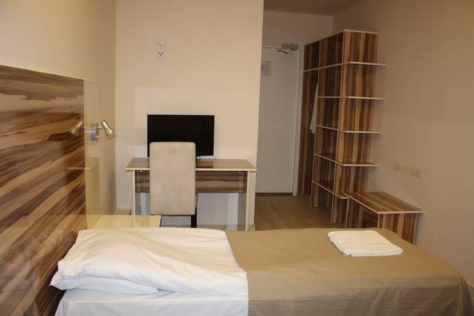 Imagen de la habitación del Hotel Arkadia and Hostel. Foto 12