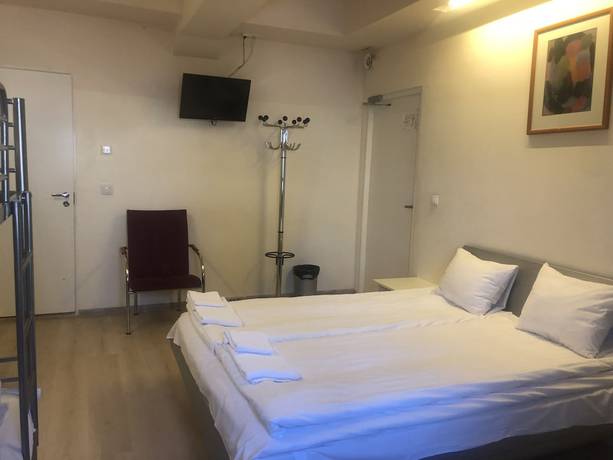 Imagen de la habitación del Hotel Arkadia and Hostel. Foto 15